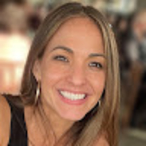 Meet your Posher, Rebeca - Picture 1 of 1